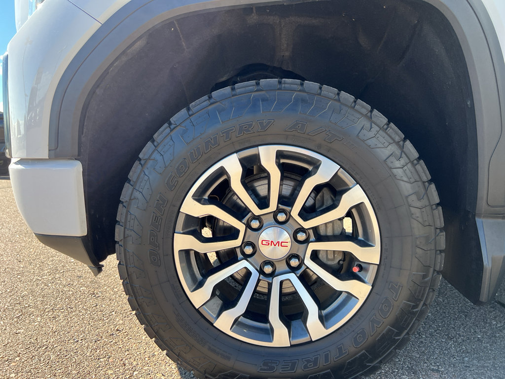 Used 2019 GMC Sierra 1500 AT4 w/ AT4 Premium Package AWD/4WD image 33