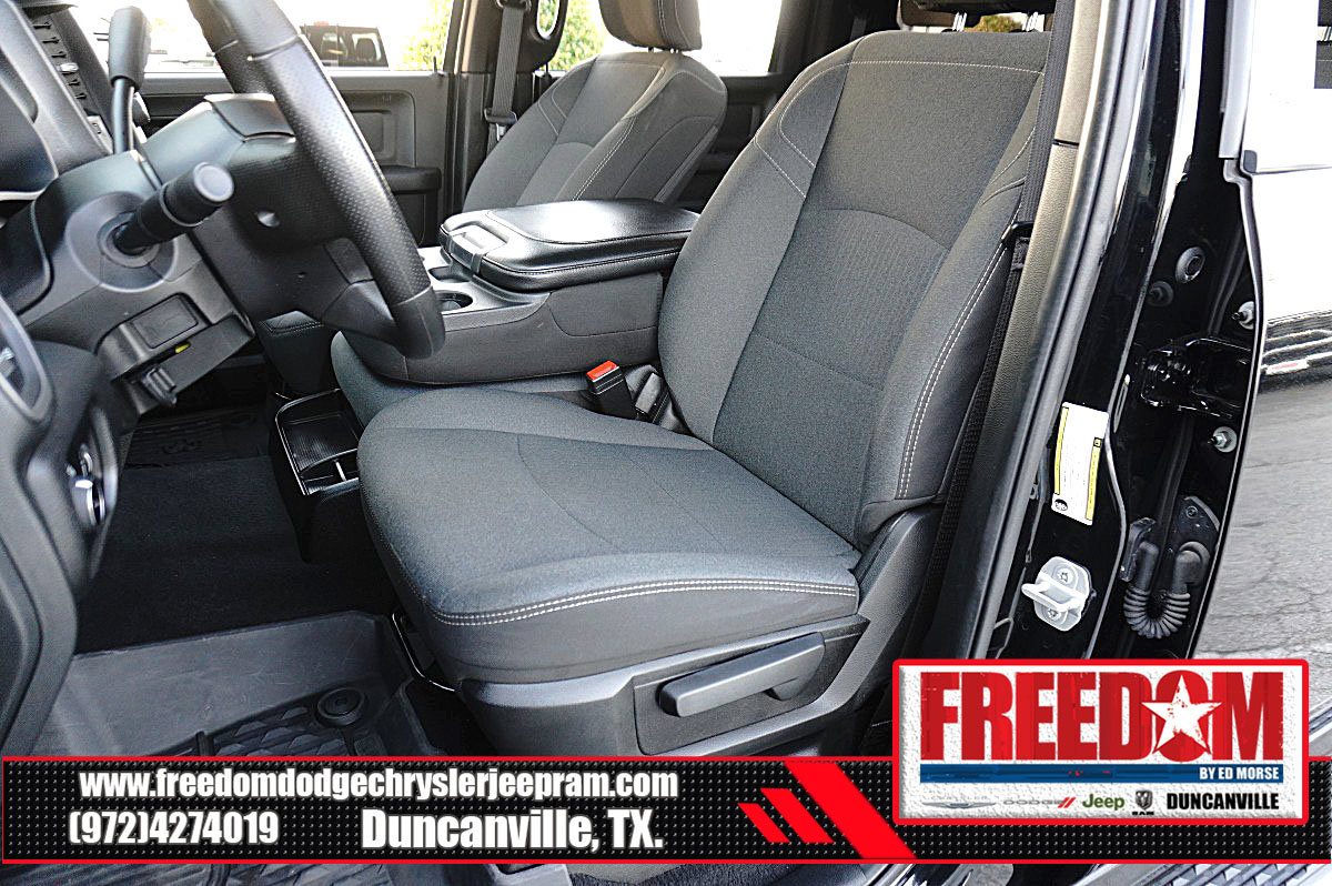 Used 2024 RAM 3500 Tradesman w/ Chrome Appearance Group AWD/4WD image 12