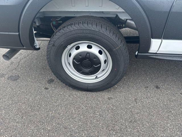 New 2025 Ford Transit 250 Low Roof image 14