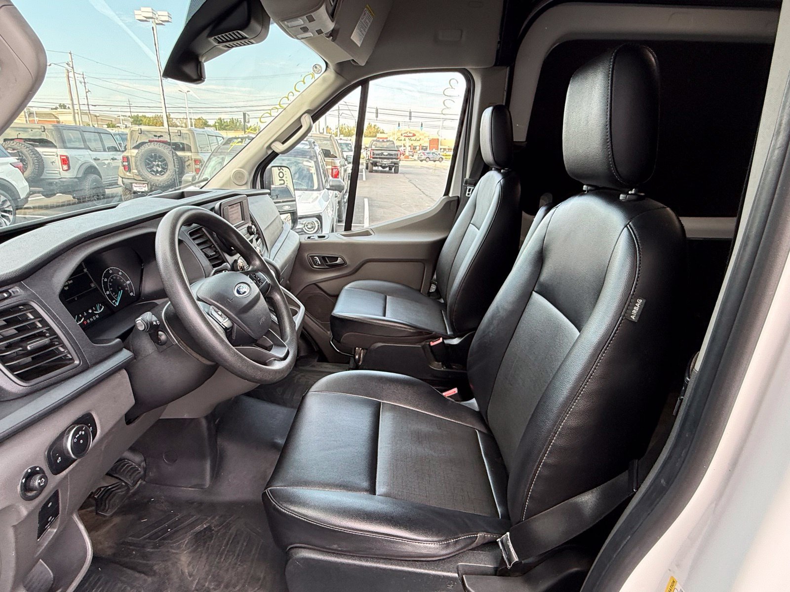 Used 2023 Ford Transit 250 Medium Roof AWD w/ Load Area Protection Package image 11