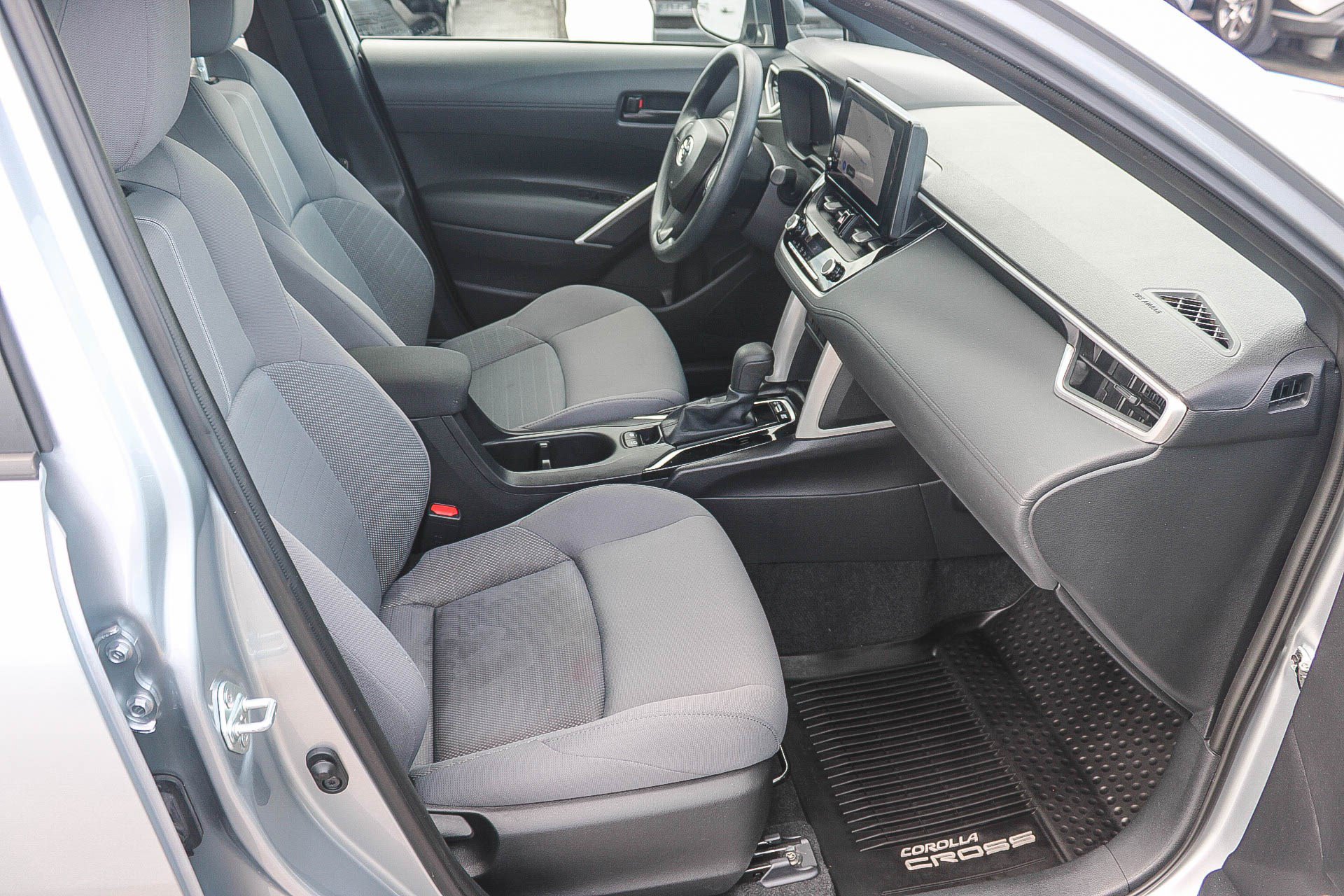 Certified 2024 Toyota Corolla Cross AWD Hybrid image 17