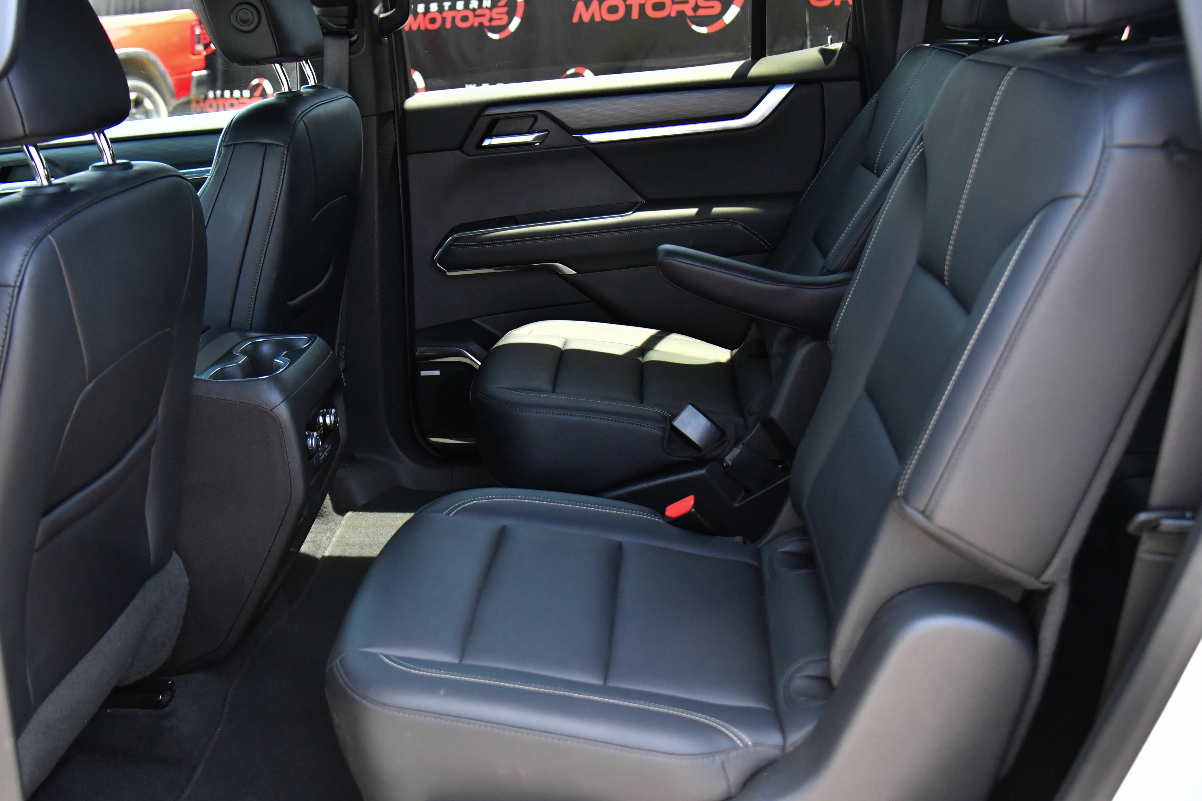 Used 2024 GMC Acadia Elevation FWD image 42