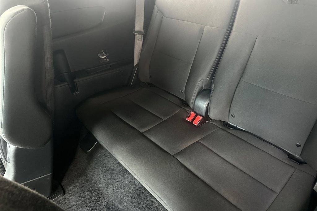 Certified 2023 Ford Explorer XLT image 17