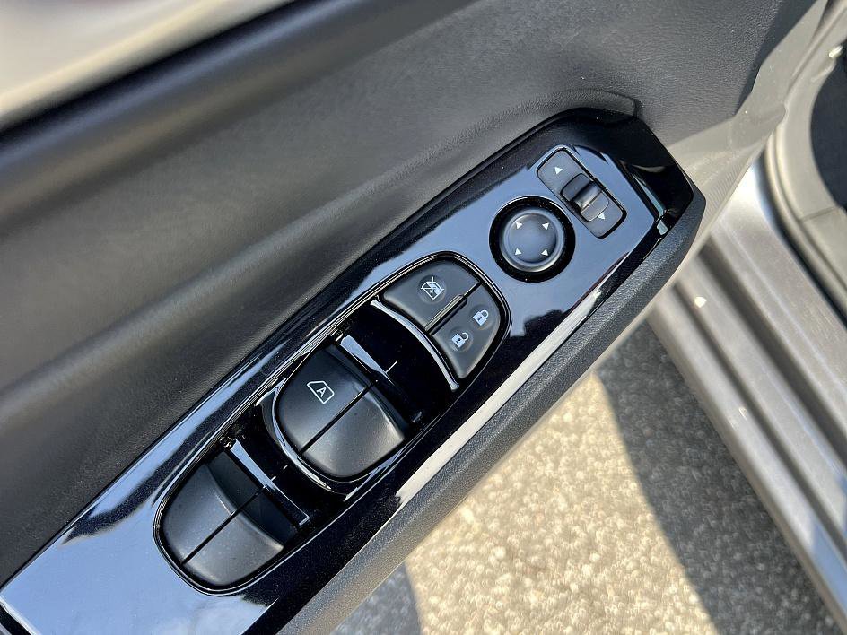 Certified 2024 Nissan Altima 2.5 SR w/ SR Premium Package image 21