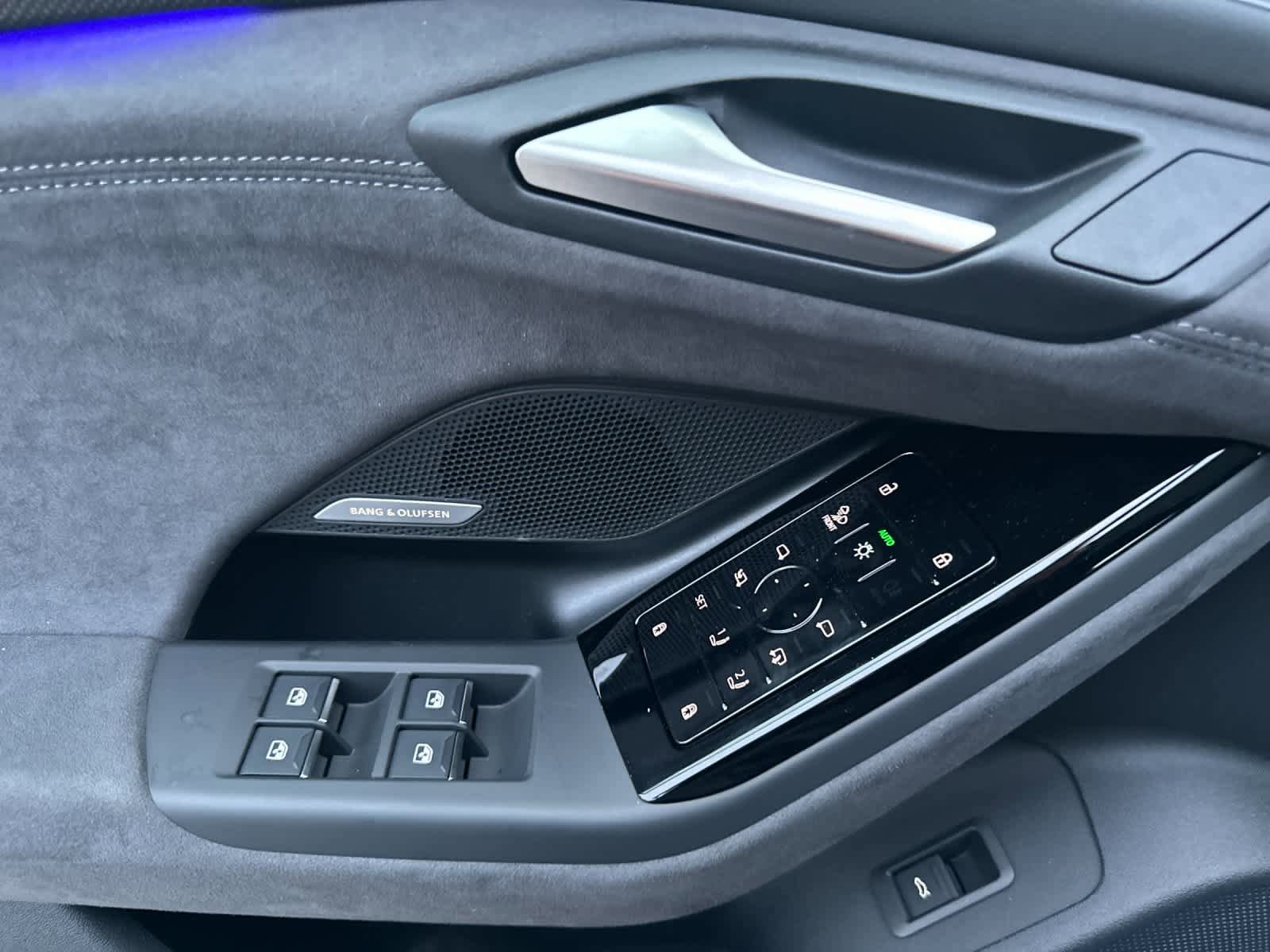 New 2025 Audi S6 e-tron Premium Plus AWD/4WD image 12