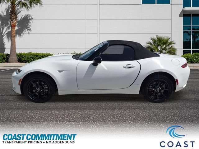 Used 2020 MAZDA MX-5 Miata Sport RWD image 9