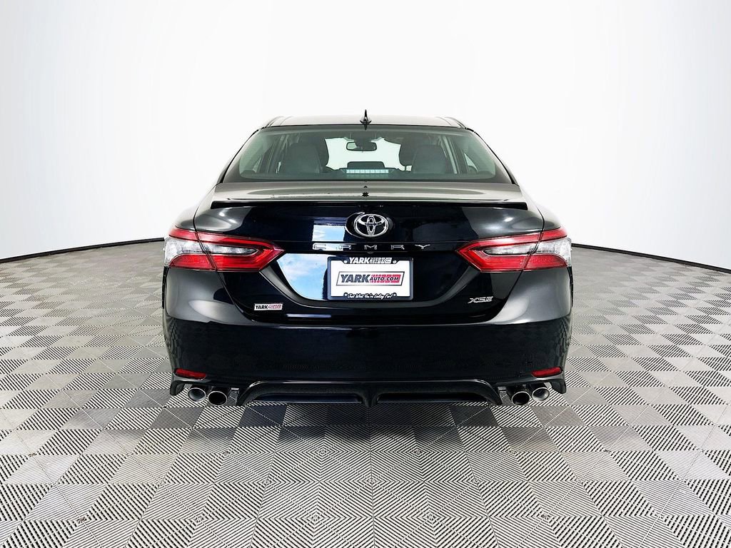 Used 2023 Toyota Camry XSE image 9