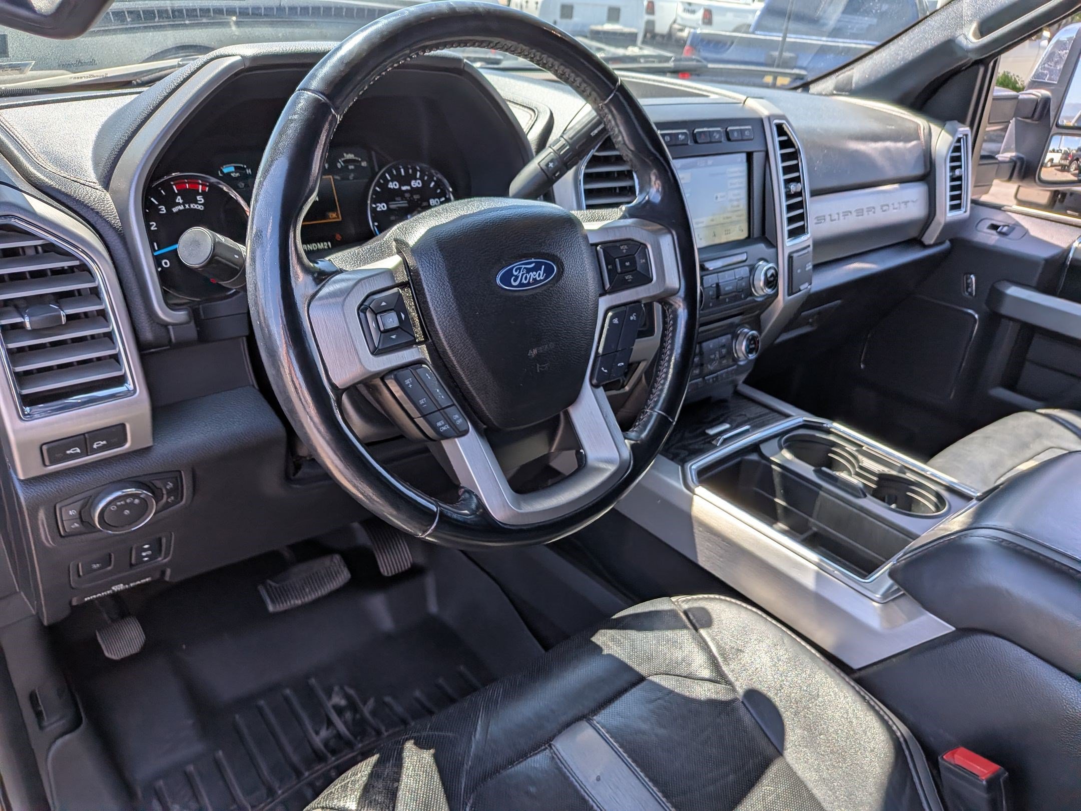 Used 2018 Ford F350 Platinum w/ Platinum Ultimate Package AWD/4WD image 16