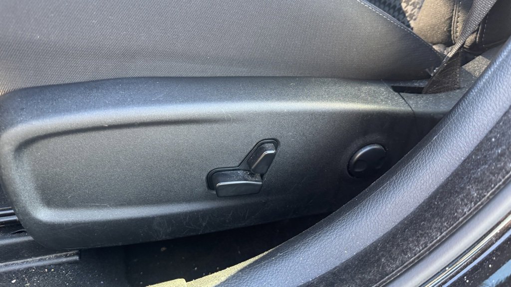 Used 2023 Dodge Charger GT w/ Blacktop Package image 11