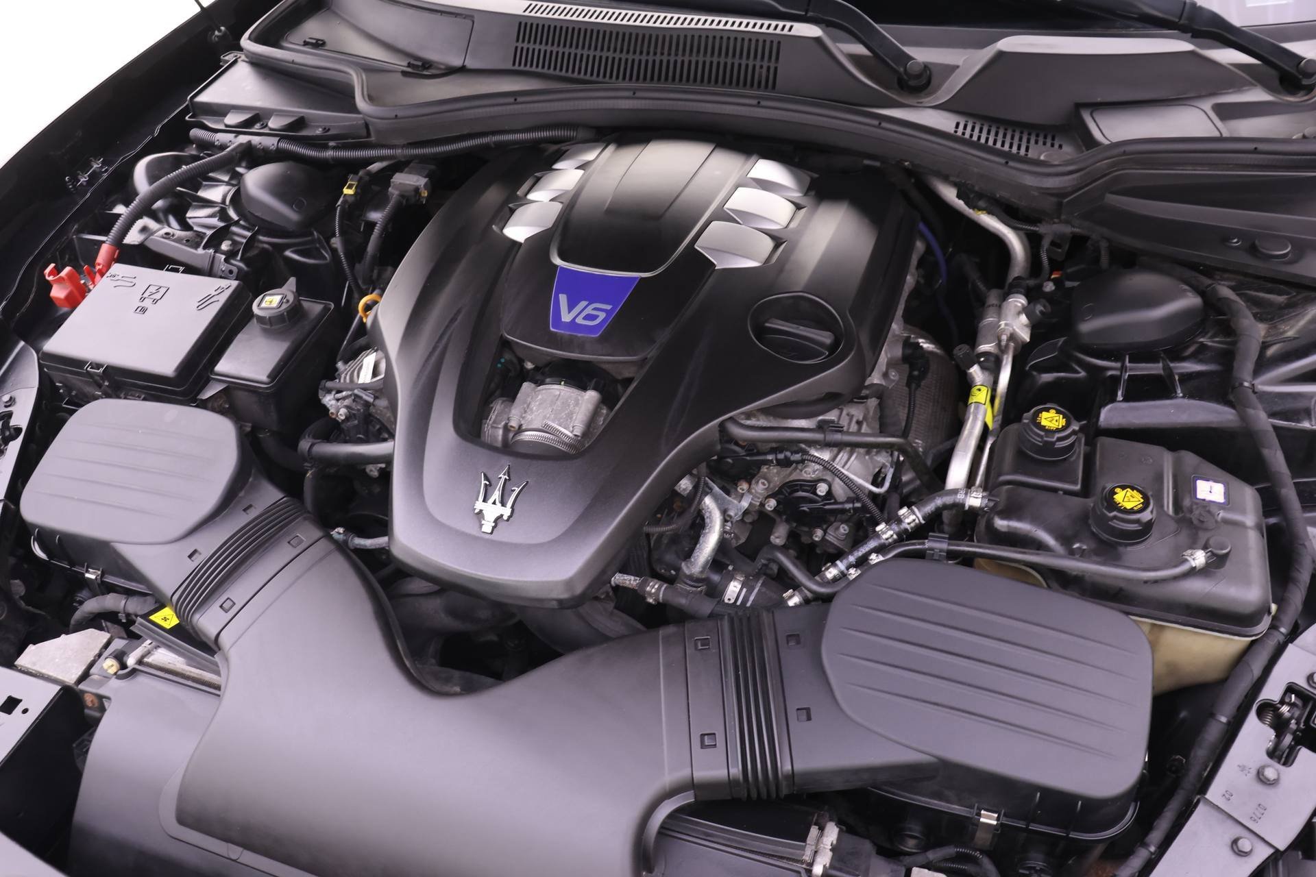 Used 2014 Maserati Ghibli S Q4 image 24