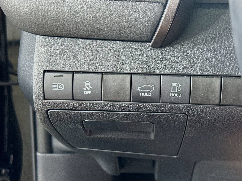 Used 2022 Toyota Camry XSE FWD image 20