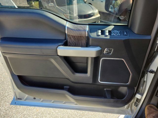 Used 2019 Ford F350 Lariat w/ Chrome Package AWD/4WD image 35