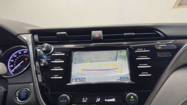 Used 2019 Toyota Camry SE w/ Convenience Package FWD image 29