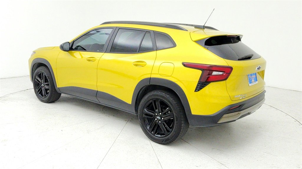 Used 2024 Chevrolet Trax ACTIV w/ Driver Confidence Package image 4