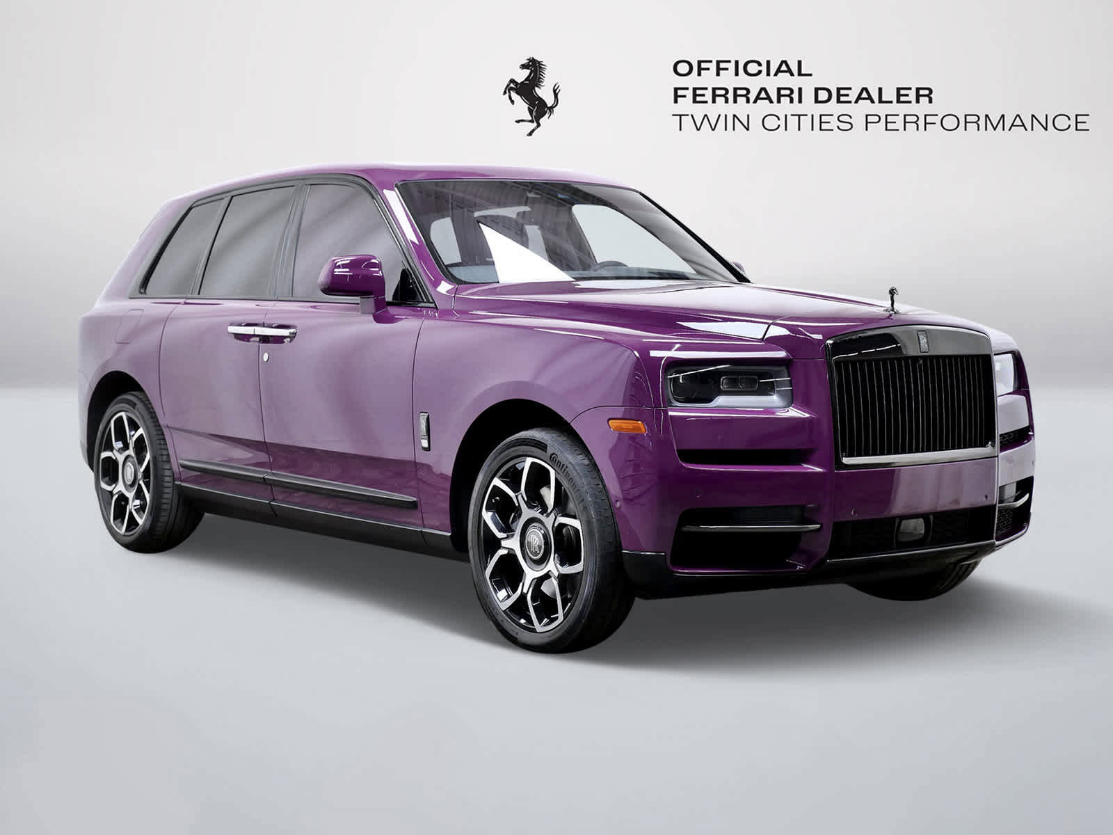 Used 2022 Rolls-Royce Cullinan Black Badge w/ Dark Exterior Package image 8