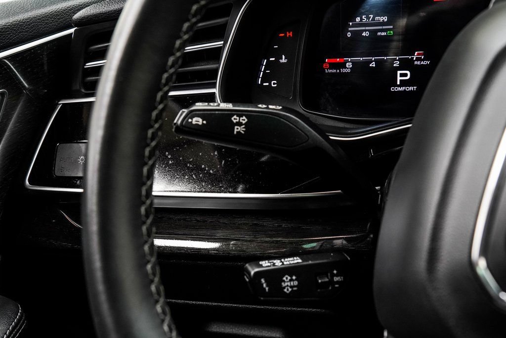 Used 2025 Audi Q7 3.0T Premium Plus AWD/4WD image 36