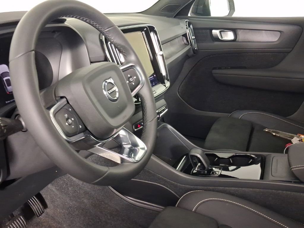 Certified 2023 Volvo XC40 Recharge Plus w/ Protection Package Premier AWD/4WD image 22
