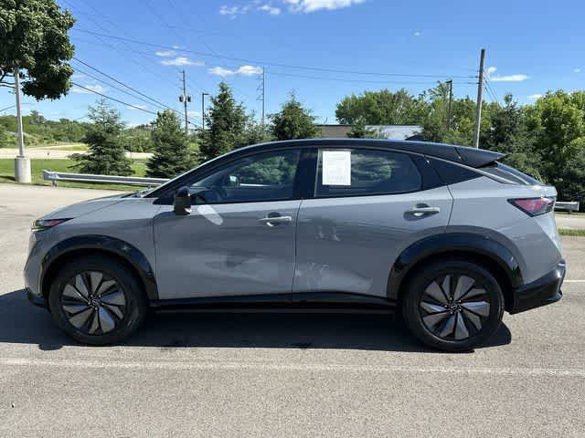 Used 2023 Nissan Ariya AWD image 2