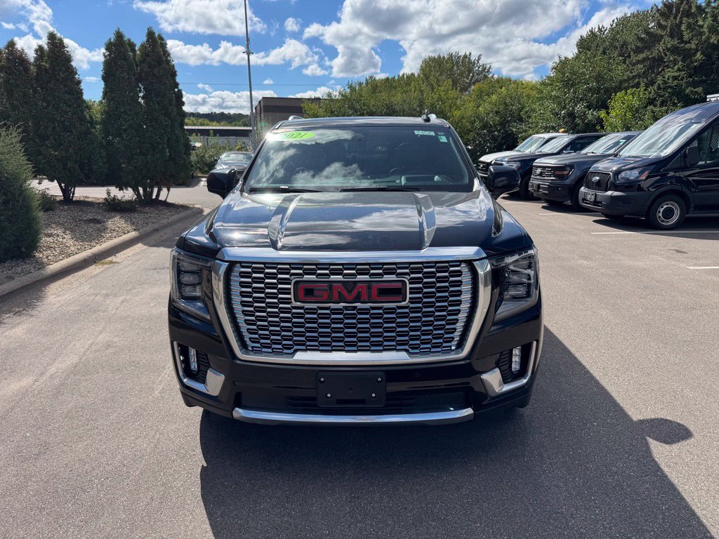 Used 2021 GMC Yukon Denali w/ Denali Ultimate Package AWD/4WD image 4