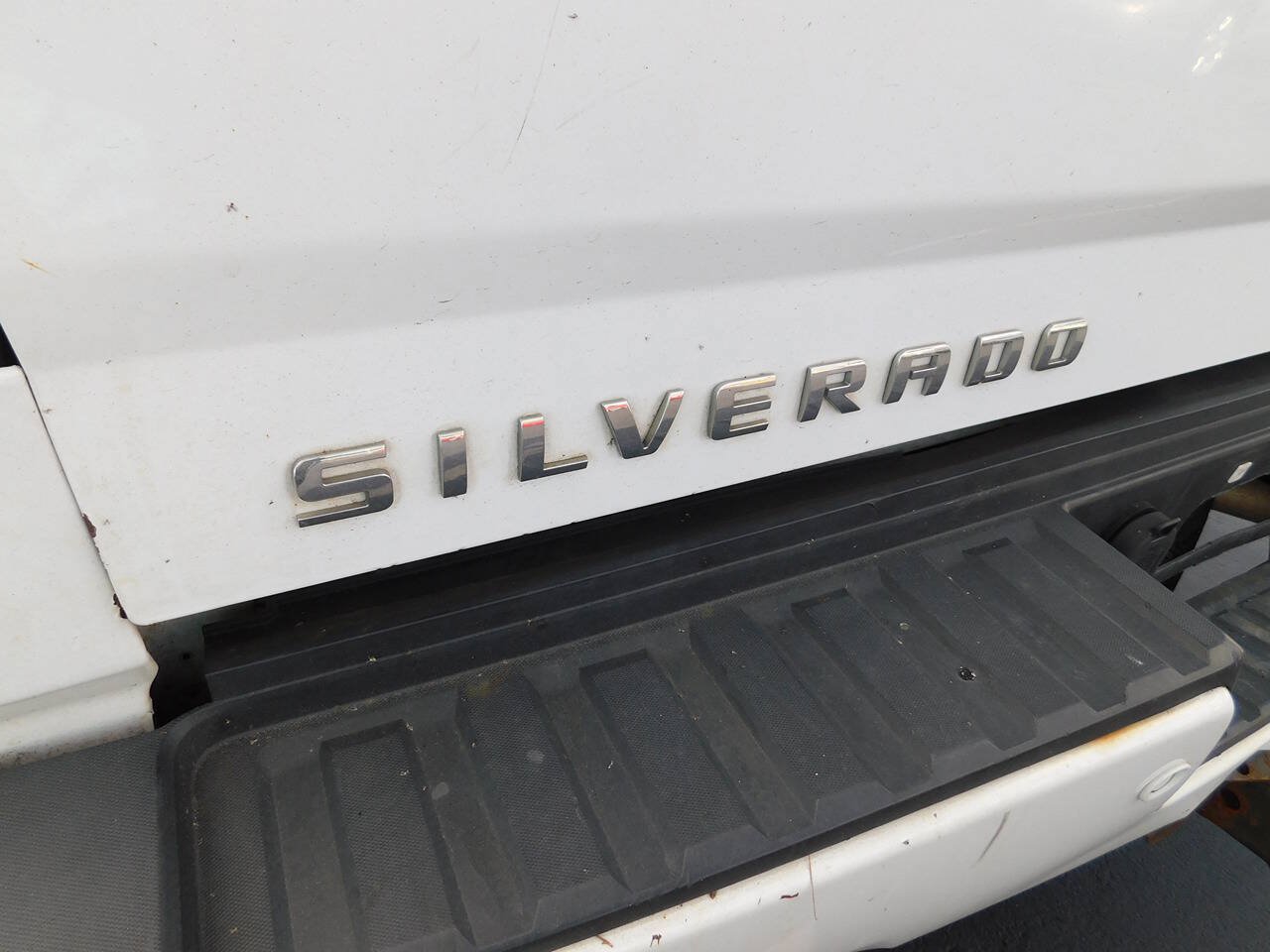 Used 2016 Chevrolet Silverado 2500 LTZ w/ Custom Sport Edition AWD/4WD image 15