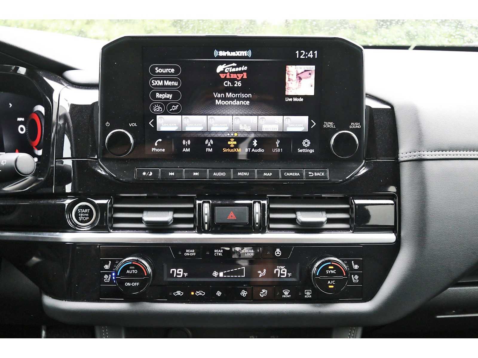 Used 2024 Nissan Pathfinder Platinum FWD image 23