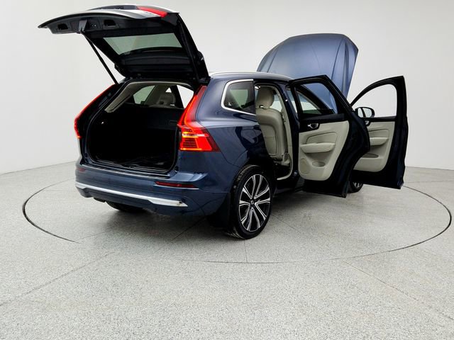 Certified 2023 Volvo XC60 B6 Ultimate w/ Protection Package Premier image 11