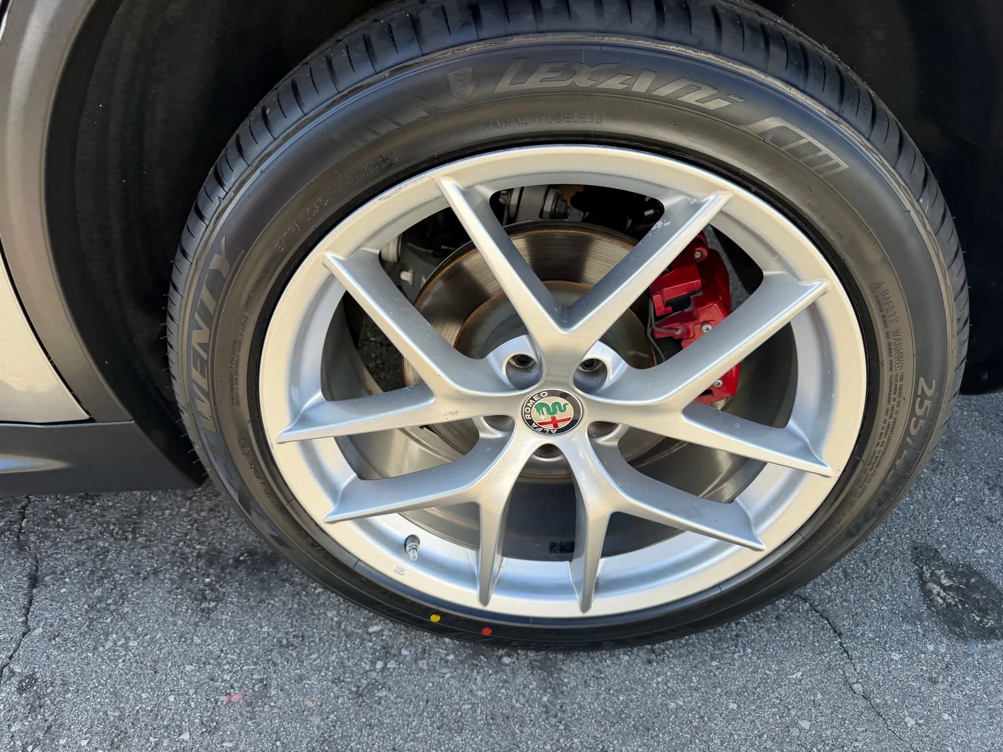 Used 2018 Alfa Romeo Stelvio Ti Sport AWD/4WD image 10