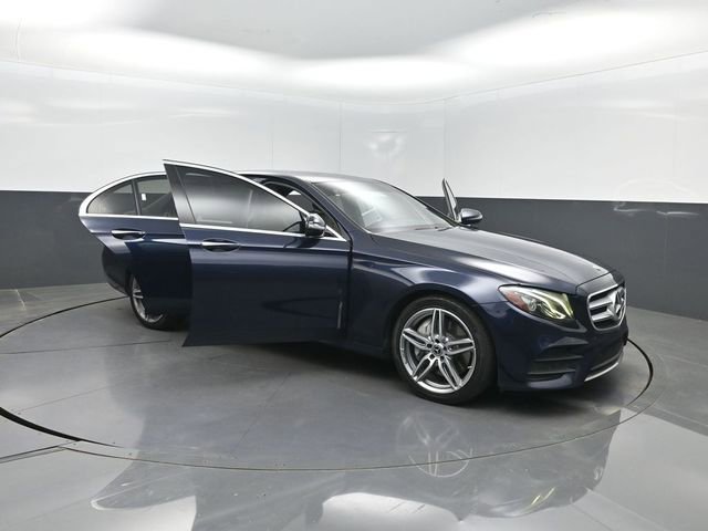 Used 2019 Mercedes-Benz E 300 image 36