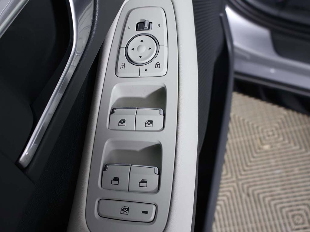 Certified 2023 Hyundai Sonata SEL w/ Cargo Package image 31