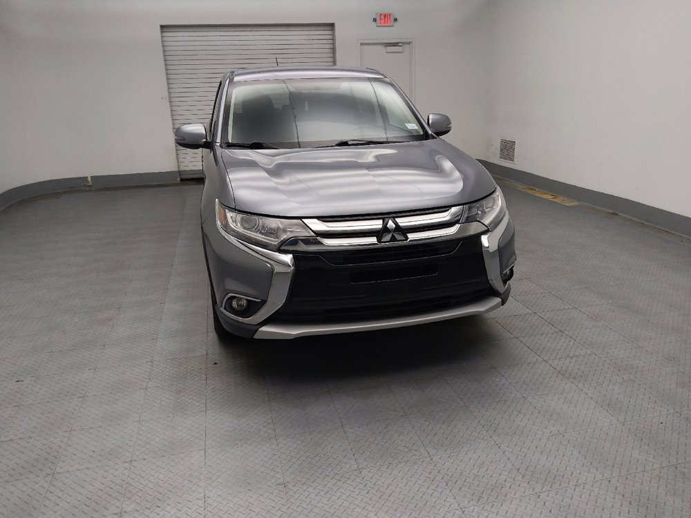 Used 2016 Mitsubishi Outlander SE image 14