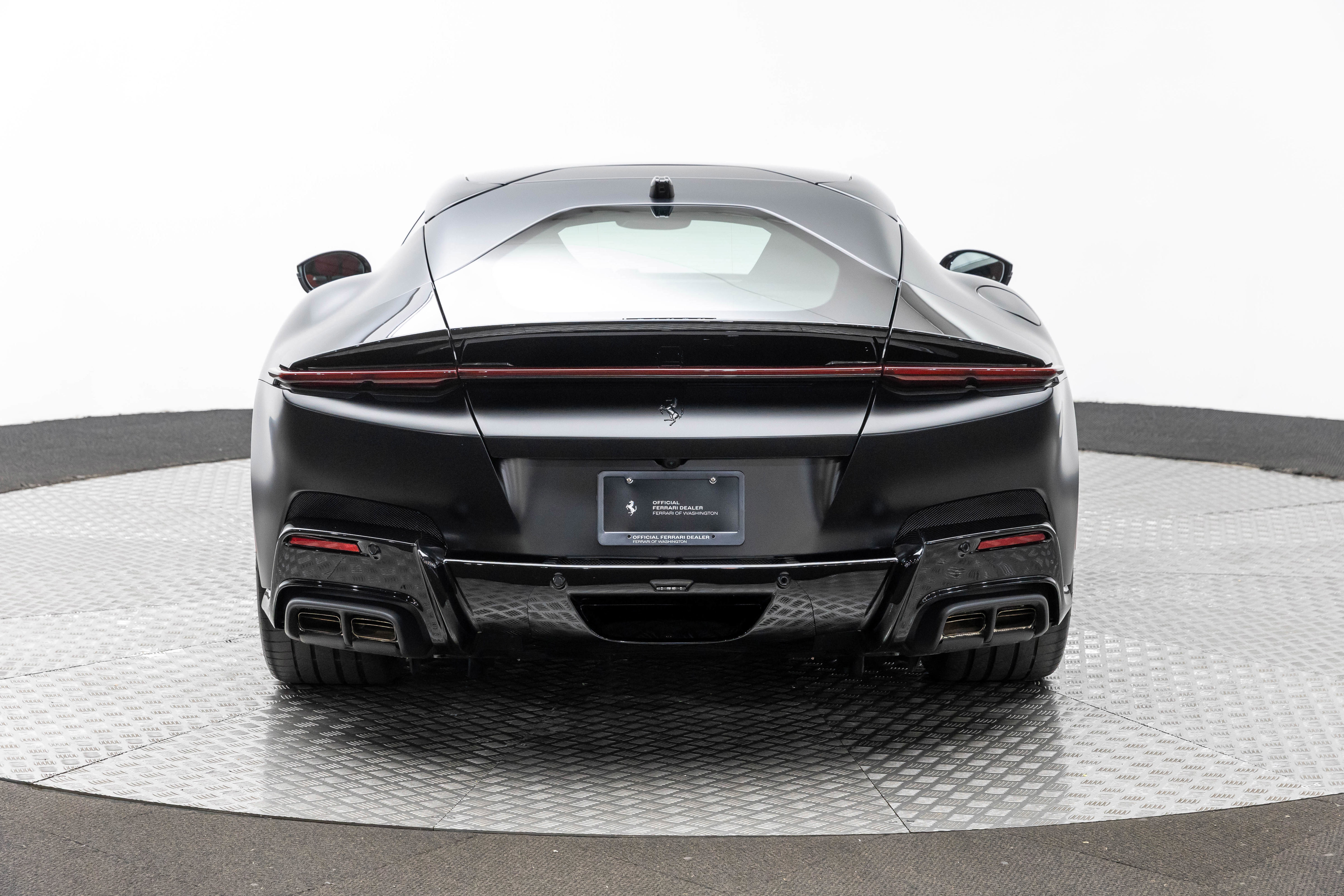 Used 2026 Ferrari 12Cilindri image 8