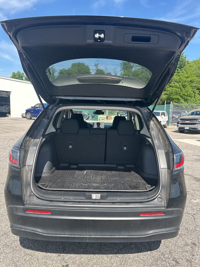 Certified 2026 Honda HR-V LX image 9