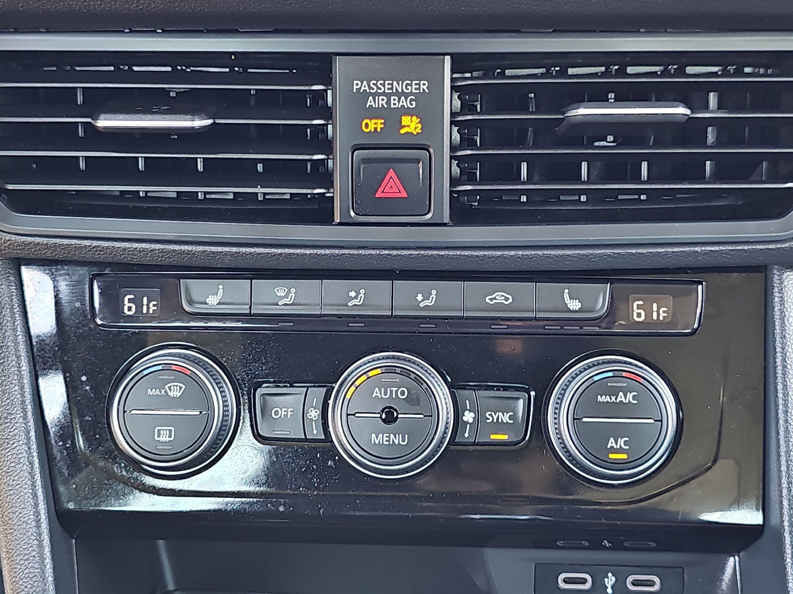 Used 2022 Volkswagen Jetta SE FWD image 22
