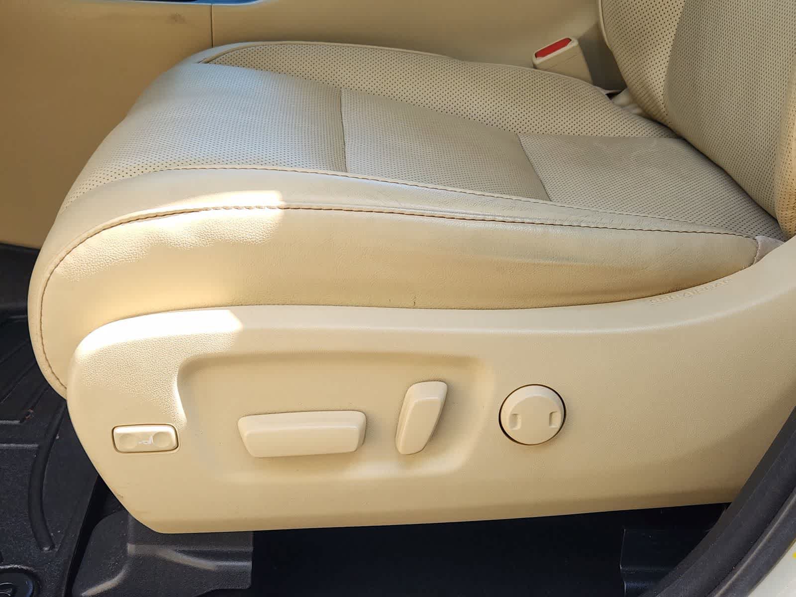 Used 2017 Toyota Highlander Limited FWD image 23