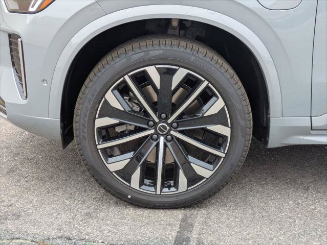 New 2026 Volvo XC90 T8 Plus w/ Protection Package AWD/4WD image 6
