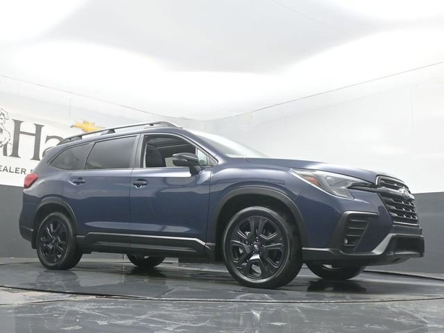 Used 2023 Subaru Ascent Onyx Edition image 2
