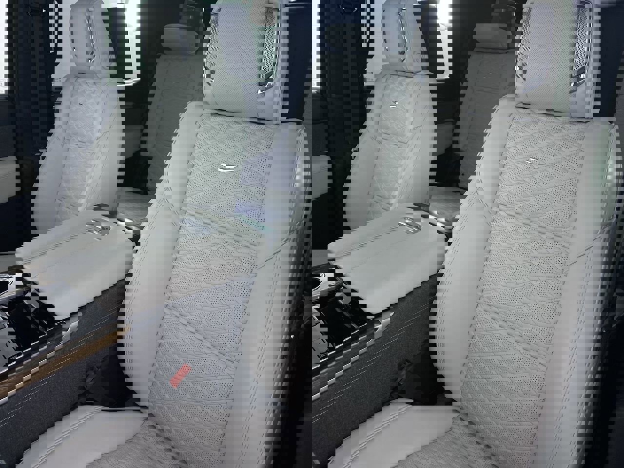 Certified 2025 Cadillac Escalade Premium Luxury Platinum image 12