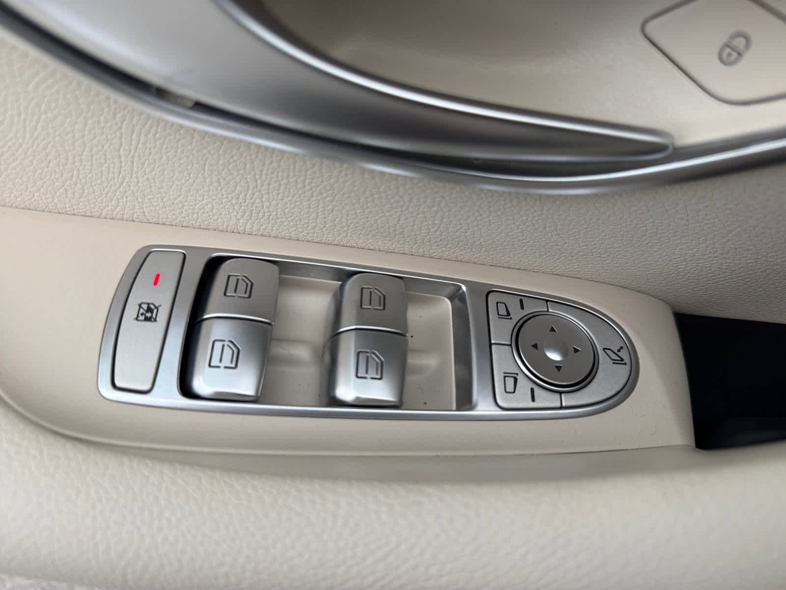 Certified 2023 Mercedes-Benz E 350 4MATIC Sedan image 24