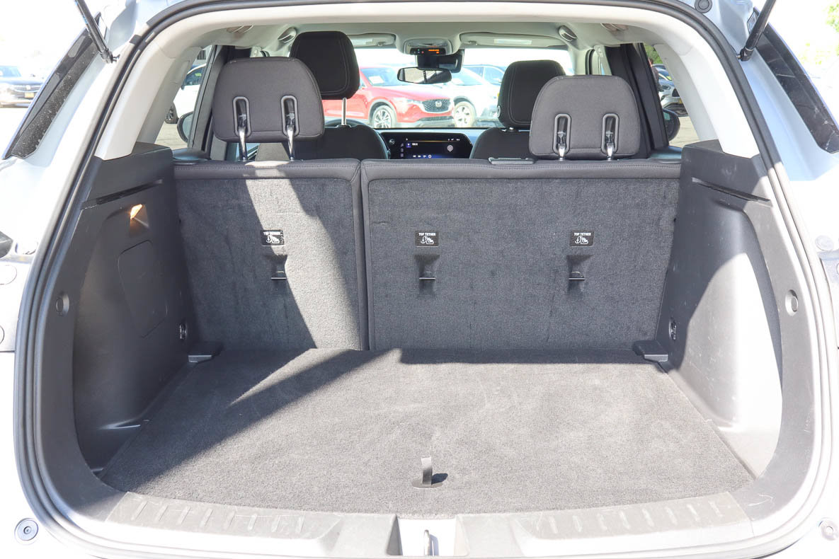 Used 2025 Chevrolet TrailBlazer LT AWD/4WD image 9