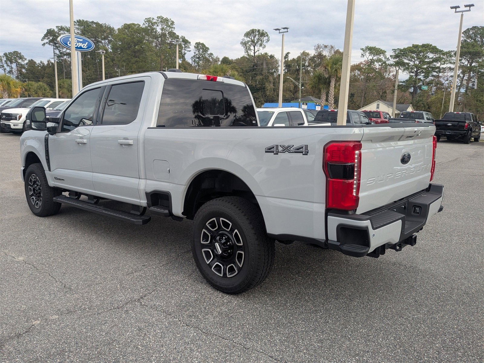 New 2025 Ford F350 Lariat w/ Lariat Ultimate Package image 6