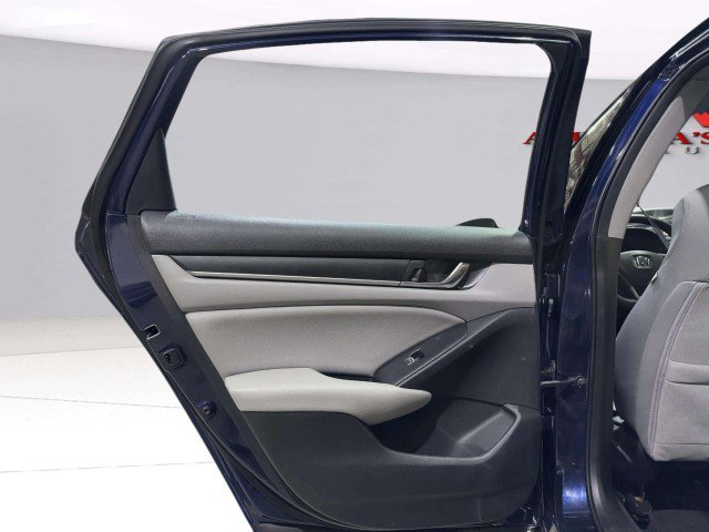 Used 2020 Honda Accord EX image 37