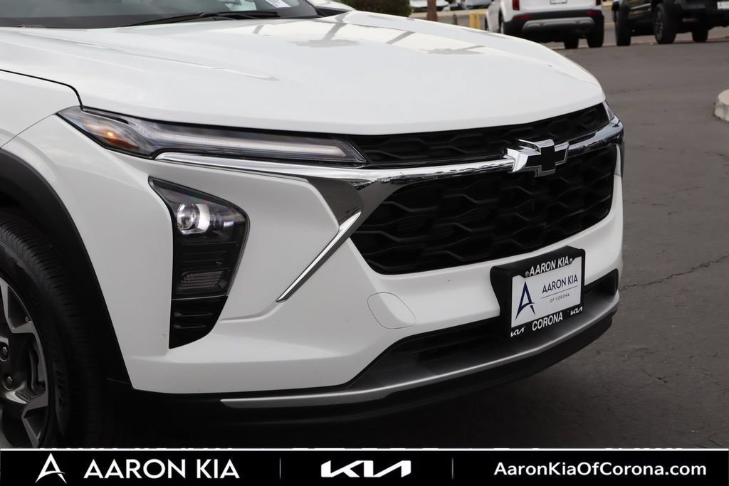 Used 2026 Chevrolet Trax LT w/ Driver Confidence Package FWD image 9