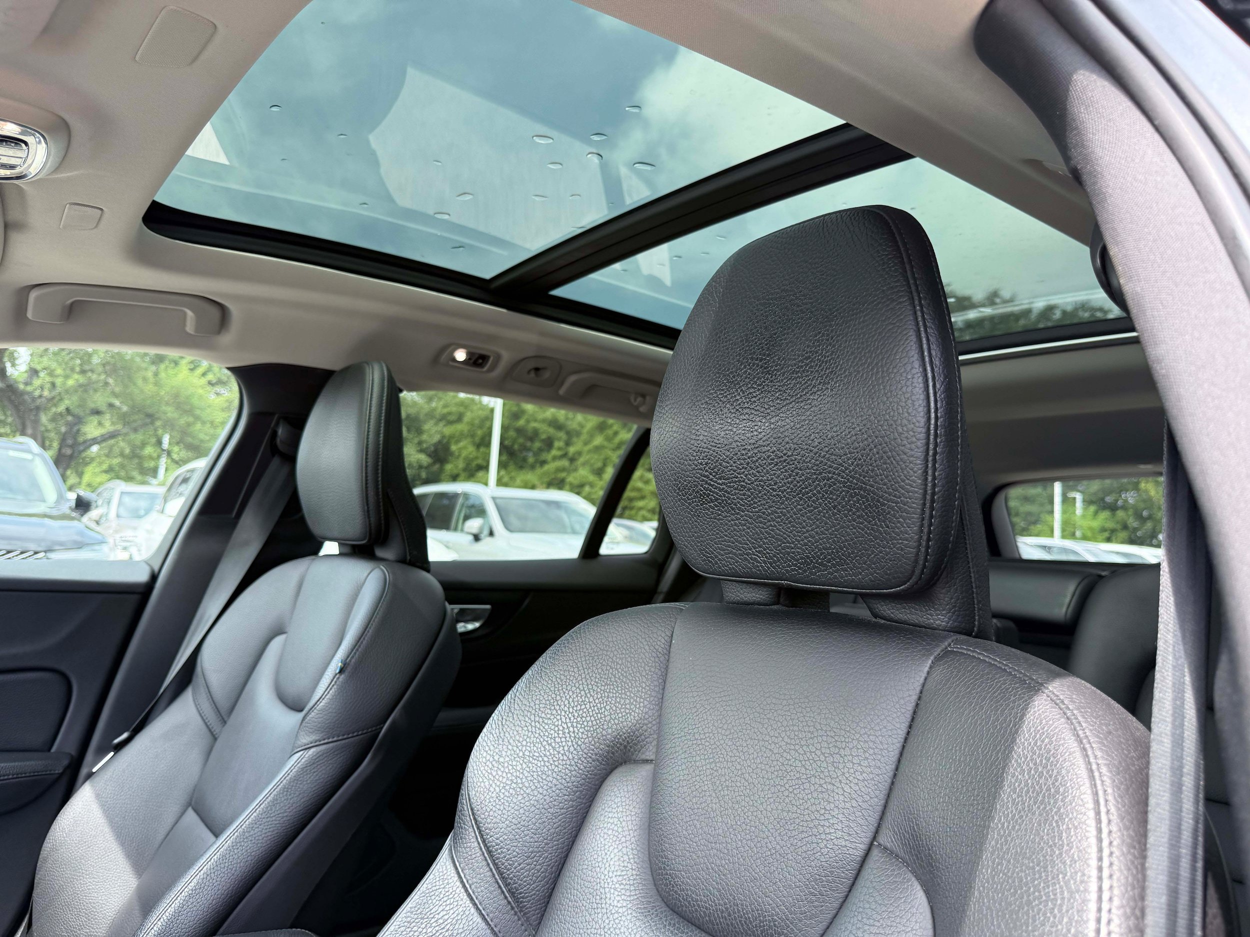 Used 2021 Volvo V60 T5 Cross Country w/ Climate Package AWD/4WD image 10