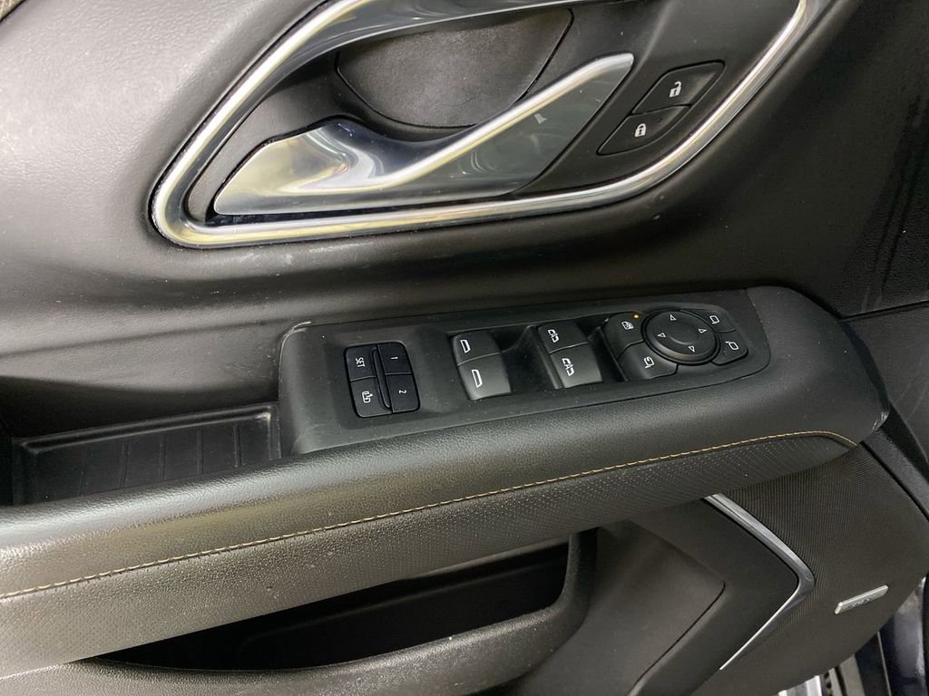 Used 2023 GMC Yukon XL AT4 w/ AT4 Premium Plus Package image 13