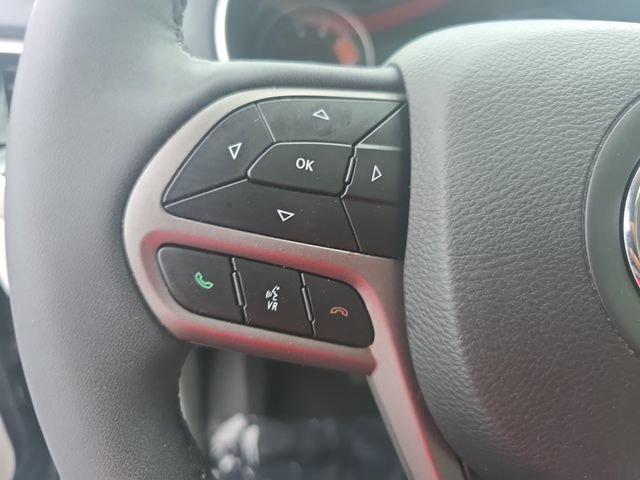 Used 2022 Jeep Cherokee Limited AWD/4WD image 17