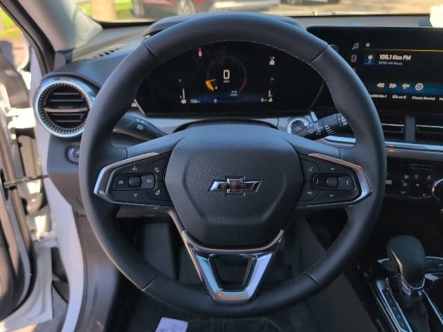 New 2026 Chevrolet Trax ACTIV w/ Driver Confidence Package FWD image 15