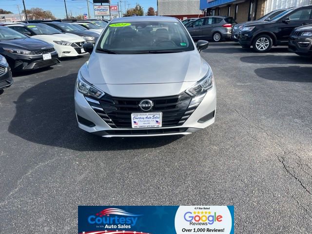 Used 2024 Nissan Versa S w/ S Plus Package image 4