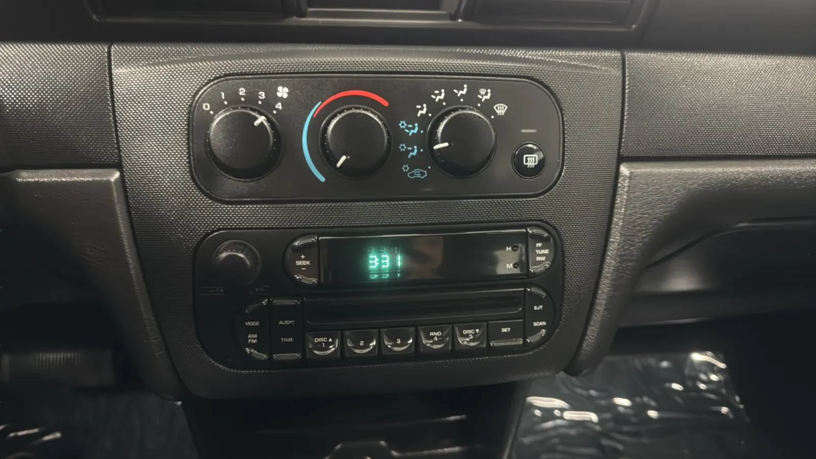 Used 2006 Dodge Stratus SXT FWD image 14