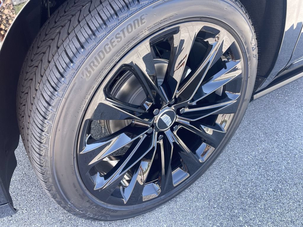 New 2026 Cadillac Escalade ESV Platinum Sport w/ LPO, ONYX Package AWD/4WD image 2