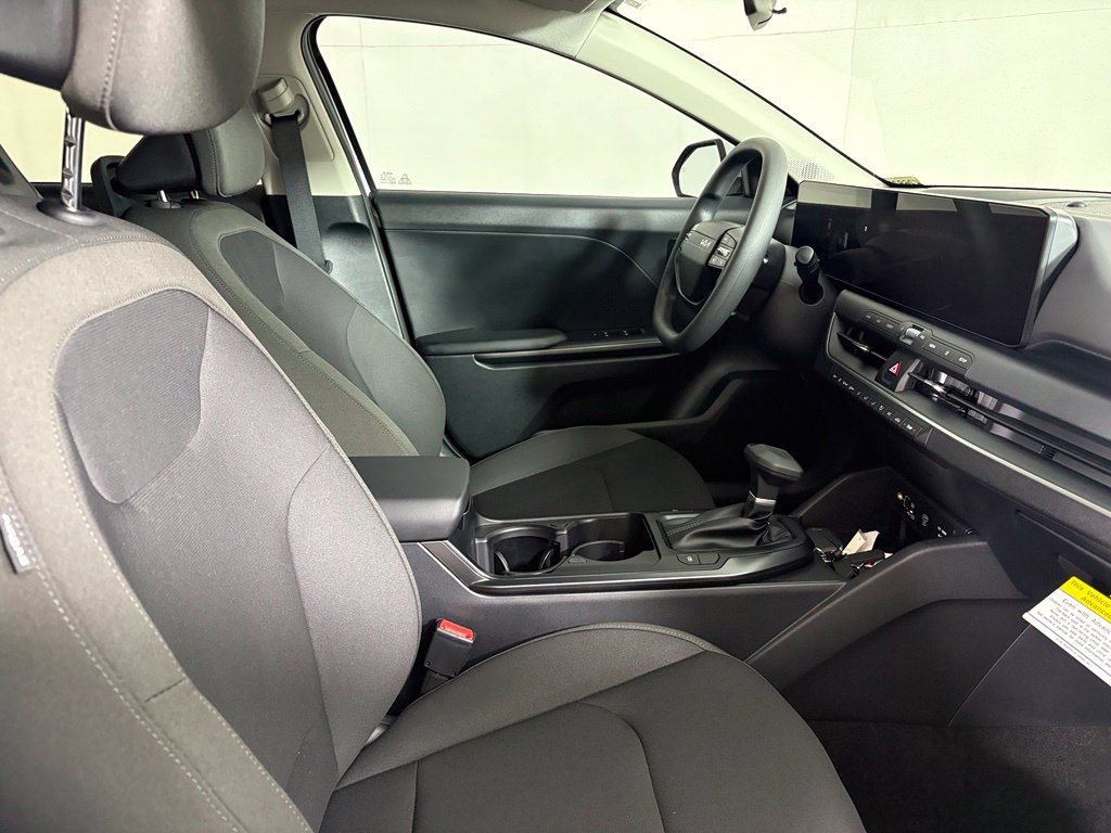 New 2026 Kia K4 FWD image 14